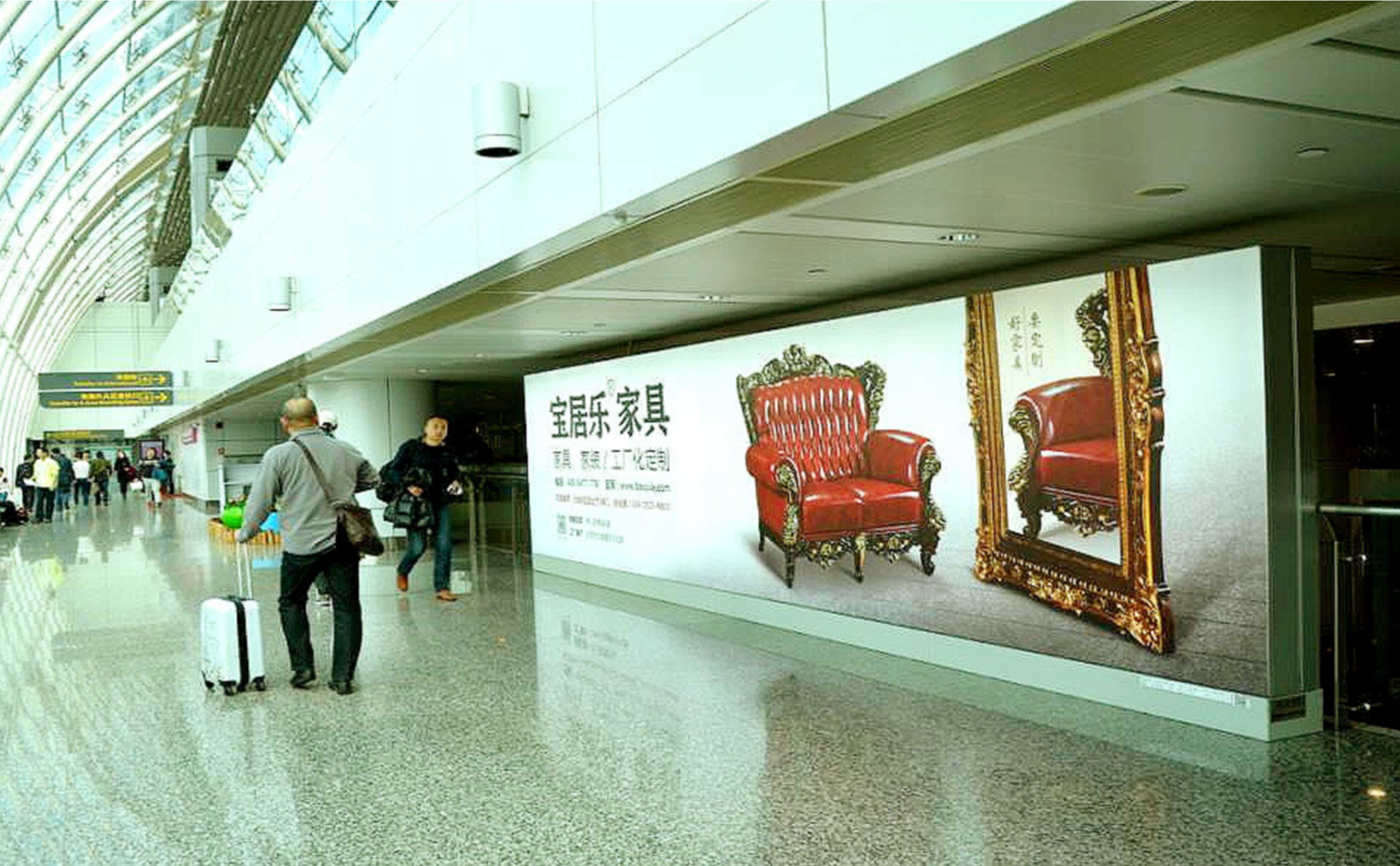 Guangzhou Airport Advertising-T1到达连接楼组合灯箱套装